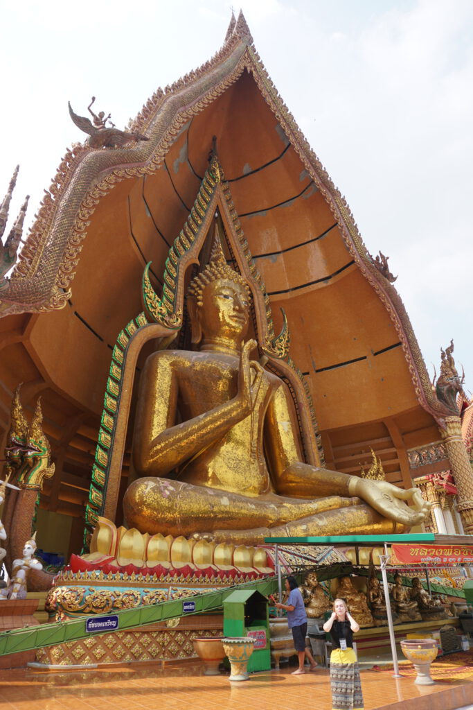 kanchanaburi met kinderen boedha