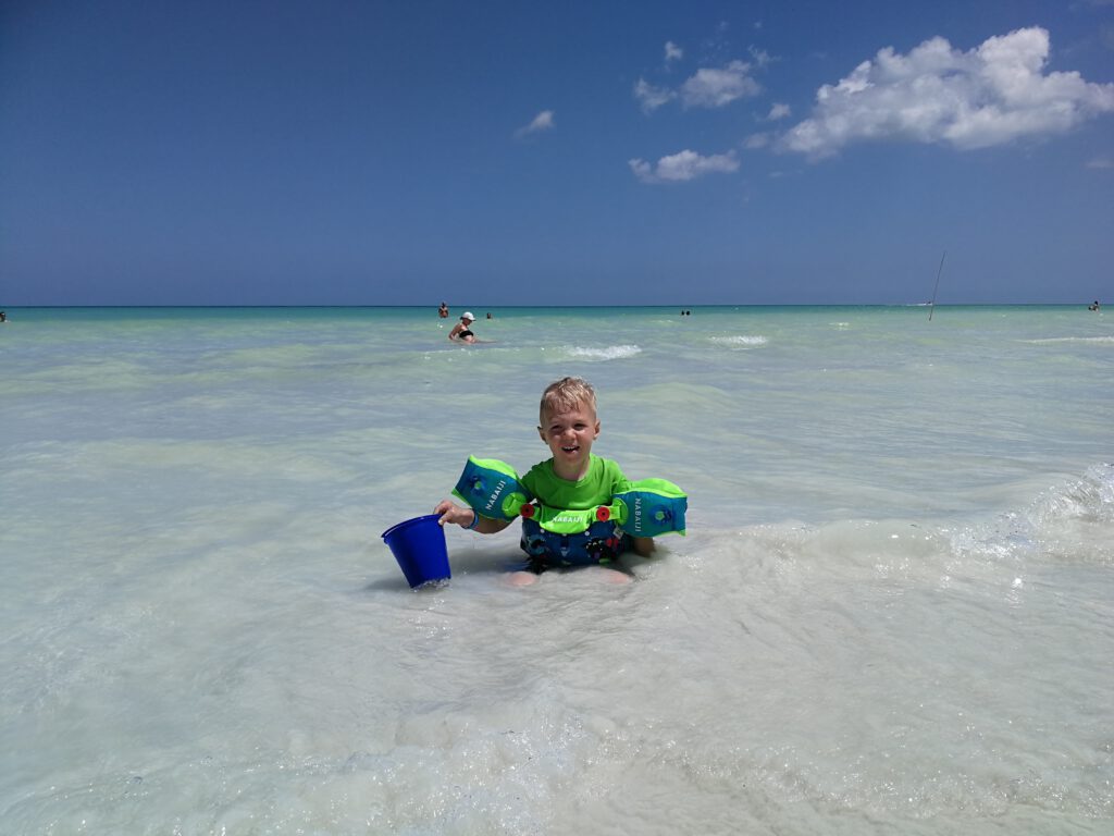 Isla Holbox met kinderen strand
