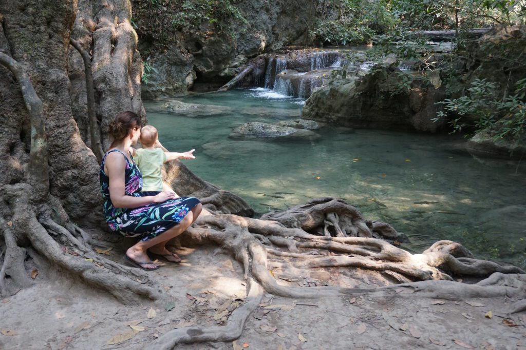 erawan watervallen met kinderen